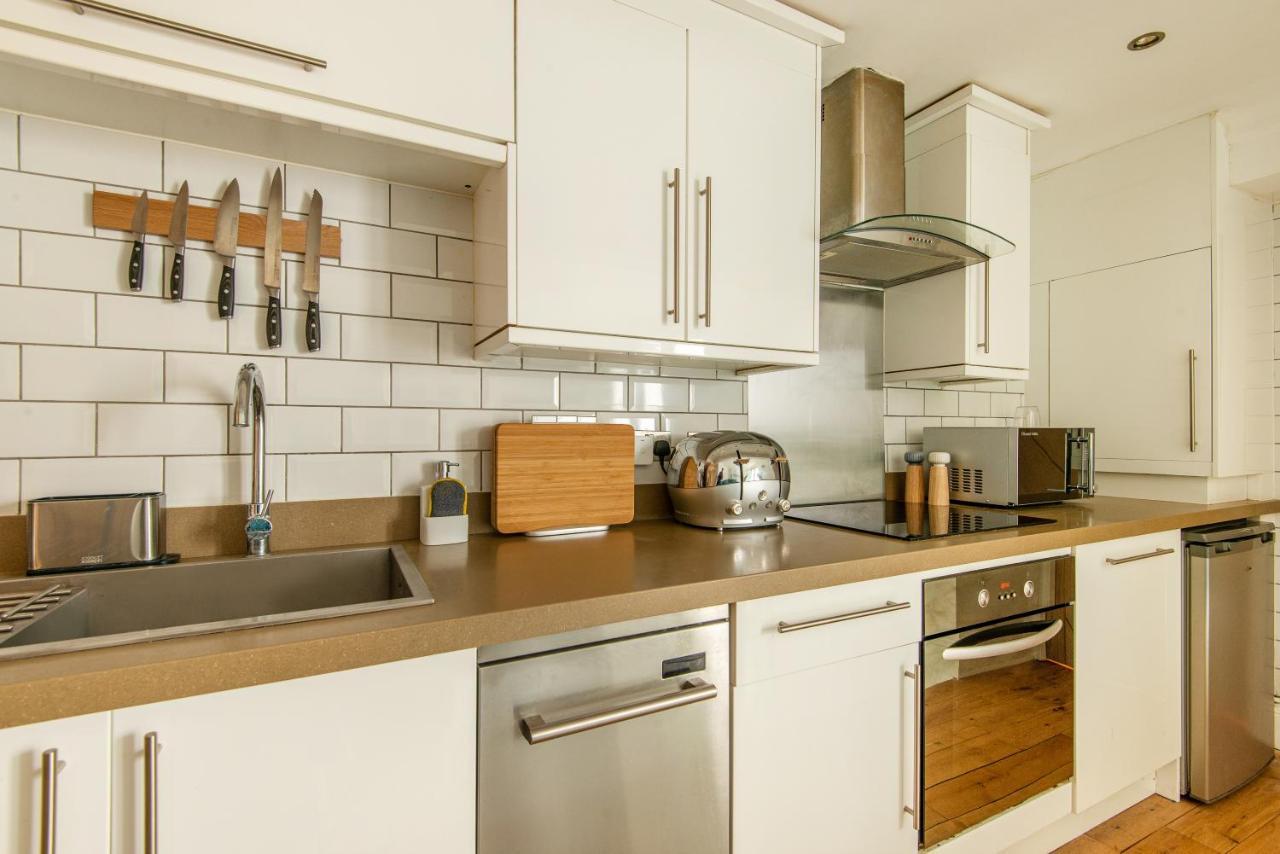 -Newly Refurbished- Stylish Apartment 5 Minutes From Station W Garden Brighton Kültér fotó